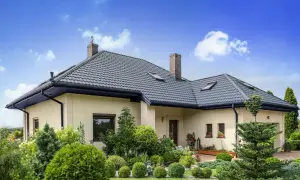 Jaki kolor elewacji pasuje do grafitowego dachu, by uniknąć błędów?