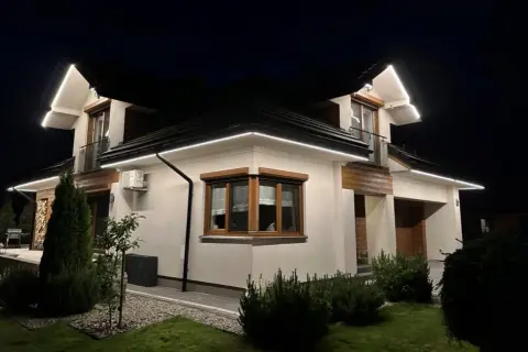 Na jakiej wysokości lampy na elewacji, aby uniknąć błędów w oświetleniu?