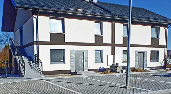 Ile kosztuje budowa bliźniaka? Ujawnienie wszystkich ukrytych wydatków